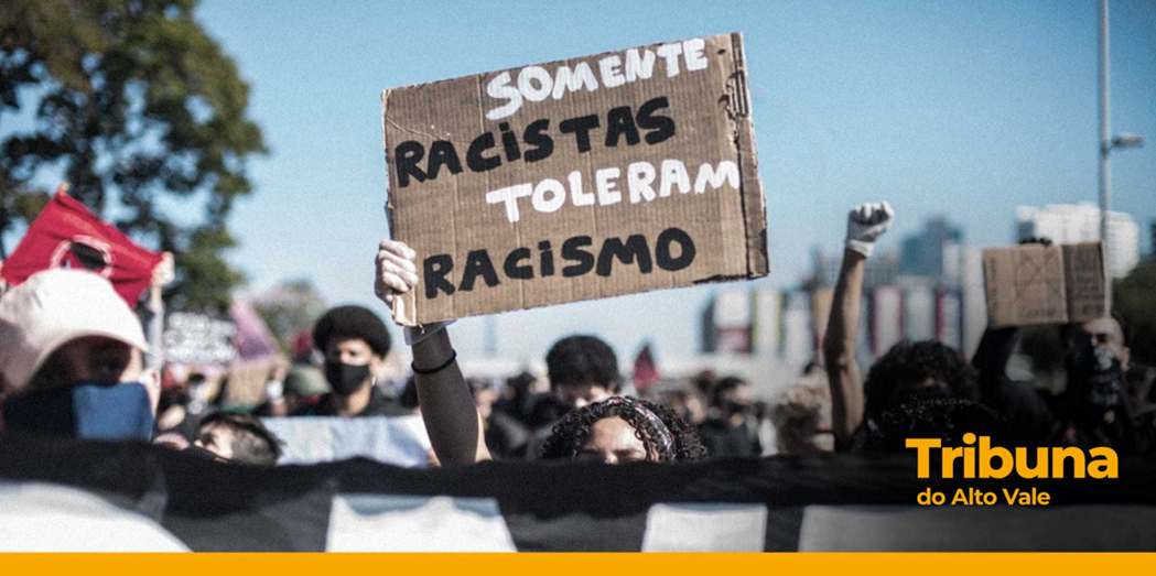Polícia prende dois homens em Rio do Oeste por tráfico de drogas e posse de arma de fogo